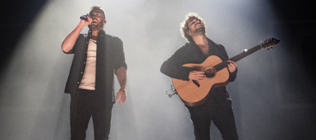 BARCELONA, ESPAÑA – NOVIEMBRE 25. Arnau Griso en su último concierto como agrupación en el Sant Jordi Club el 25 de noviembre de 2022 en Barcelona, España. (Foto por Fernando Pérez) Arnau Griso Adiós