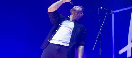 BARCELONA, ESPAÑA – NOVIEMBRE 25. Arnau Griso en su último concierto como agrupación en el Sant Jordi Club el 25 de noviembre de 2022 en Barcelona, España. (Foto por Fernando Pérez) Arnau Griso Adiós